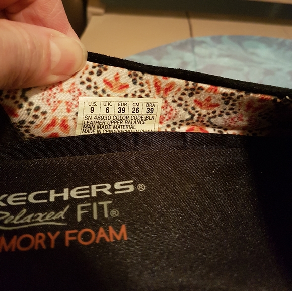 Sketchers black loafer - Picture 5 of 5